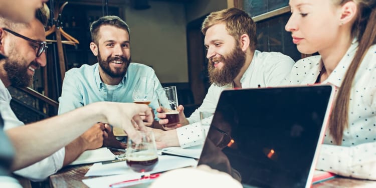 Badanie alkomatem pracownika - prawo, a rozsądek