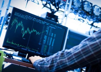 Większość firm miała zaległości w projektach IT w 2020 r.